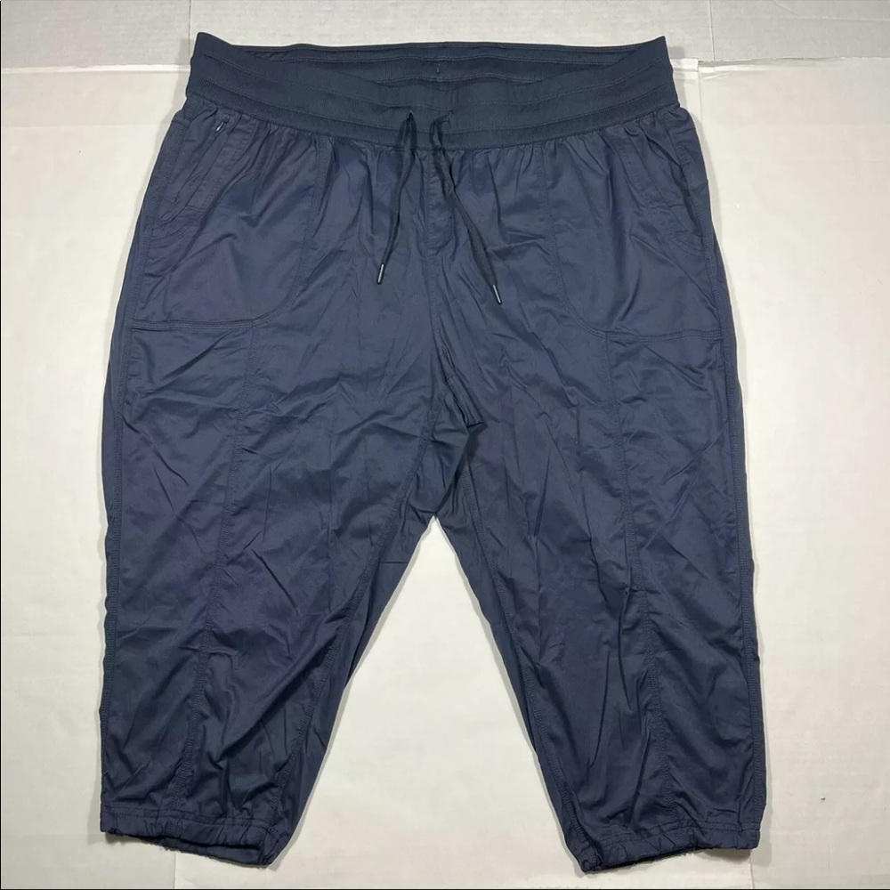 The North Face Blue Nylon Cropped Athletic Pants Women’s 3XL